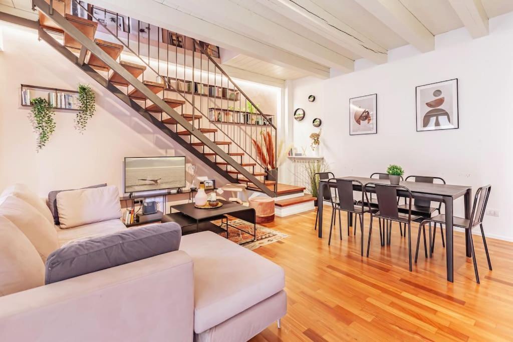 Appartamento Elegante Loft Su 2 Piani A 5 Minuti Da San Siro Milano Esterno foto